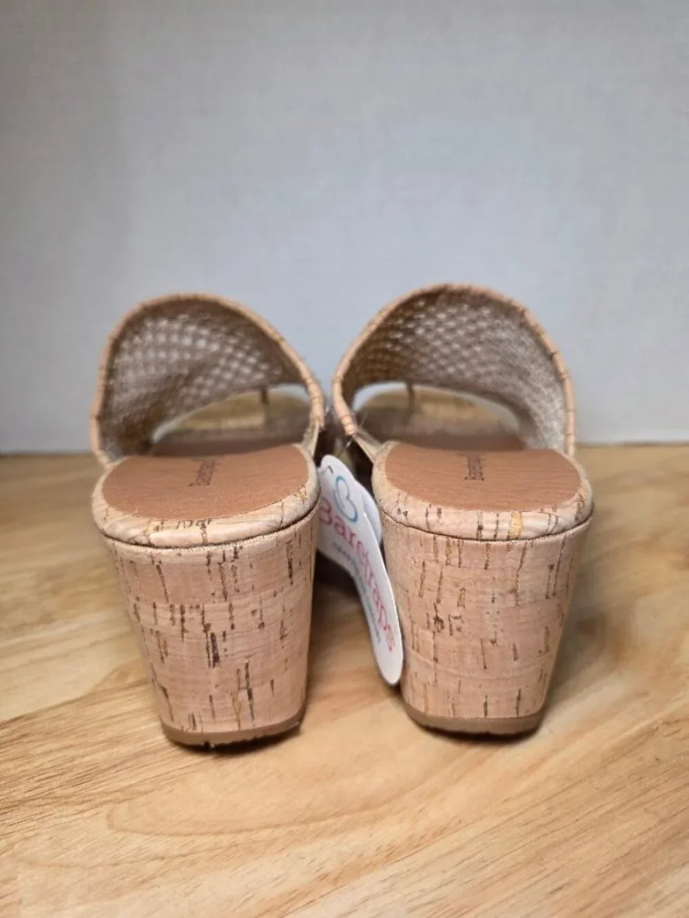 NWT Baretraps Bethie Wedge Sandal 9